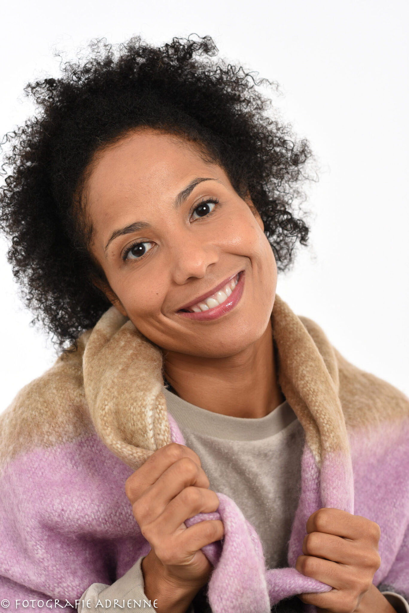 Naomi Antonius Dagvoorzitter Presentator Stemacteur Actrice Theatermaker Boeken