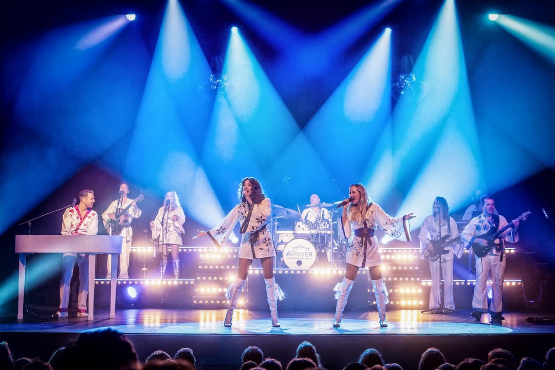 ABBA Fever Tribute Festivalshow Tape-act Zangeressen Boeken
