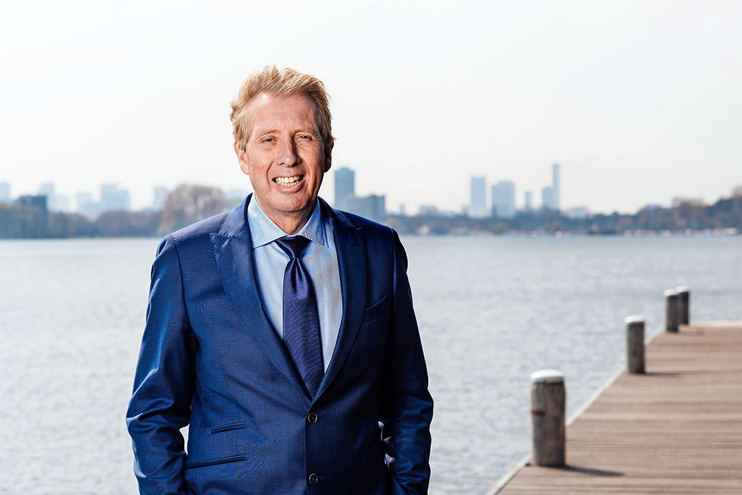 Jan Rotmans Hoogleraar Transitiewetenschap Spreker Klimaat Duurzaamheid Chaostheorie Boeken