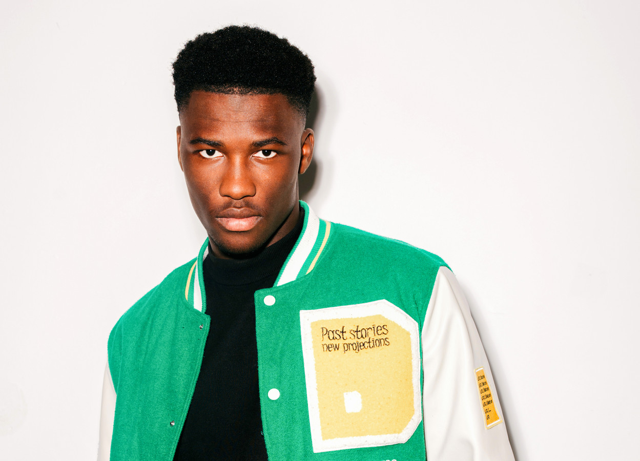 Claude! Nederlandstalig Zanger Tape-artiest Boeken