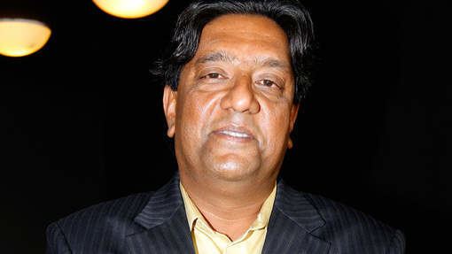 Prem Shivram Shaw Radhakishun Spreker Dagvoorzitter Presentator Columnist Boeken