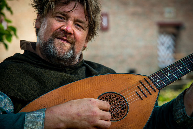 Yann Lawick Troubadour Artiest Achtergrondmuziek Boeken