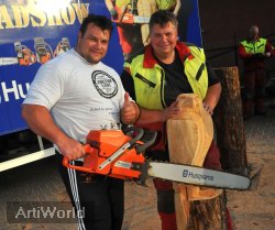 De Houthakkersroadshow Spectaculaire- Kettingzagen Act Boeken