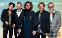 Di-rect Zanger Marcel Veenendaal Popband Boeken