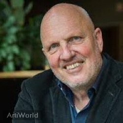 Prof. dr. Ruud Veltenaar Spreker Dagvoorzitter Filosoof Trendwatcher Boeken